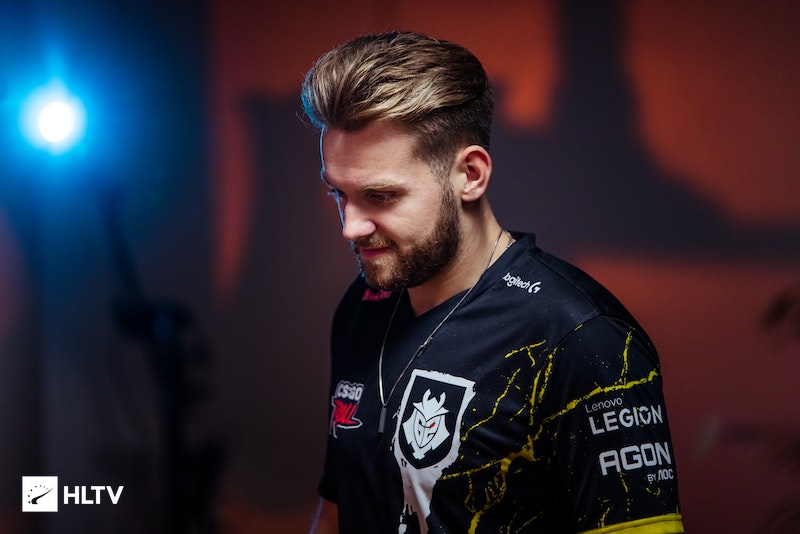 德国教头亲临现场观战皮蒂乌斯群岛伊维萨队👀